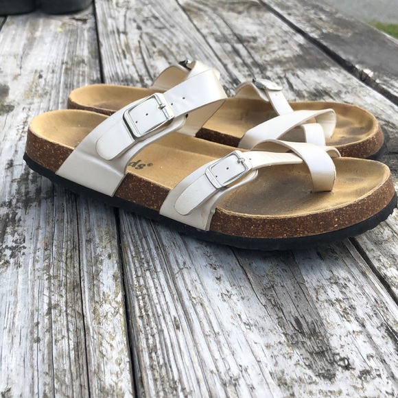 Shoes - Outwoods sandals